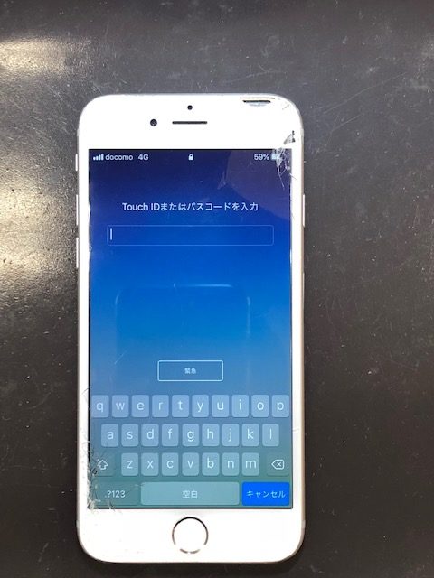 神戸市垂水区よりご来店、iPhone６画面割れ復旧
