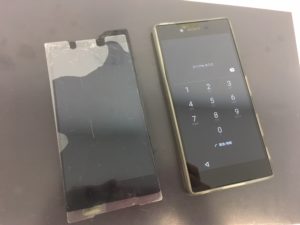 Xperia Z5 Premiumの画面割れ修理！【大東市諸福よりご来店】